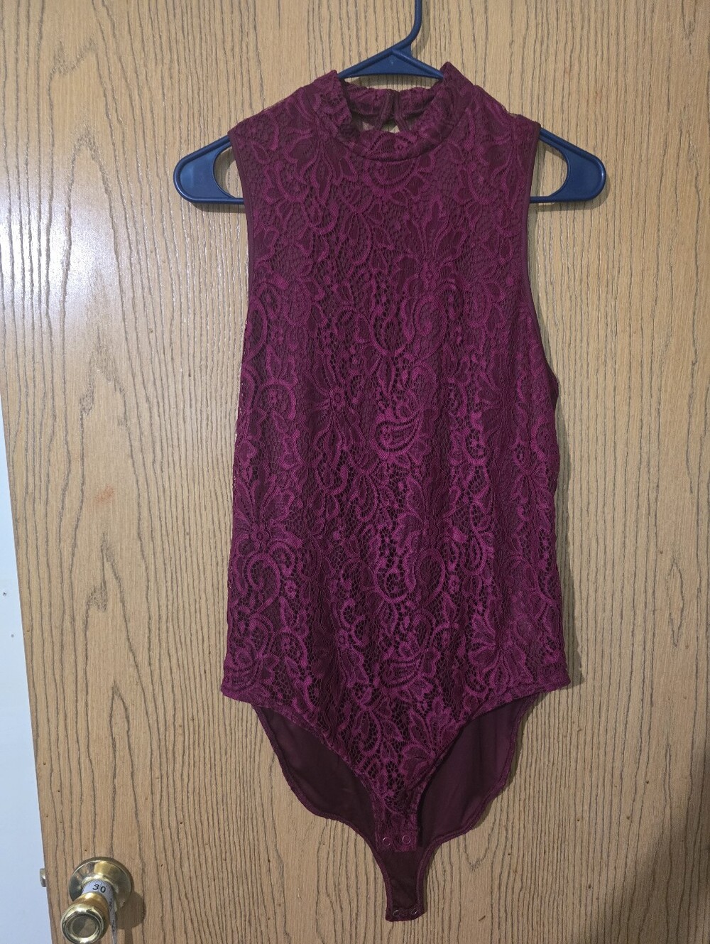 Sleeveless Lace Bodysuit in Berry